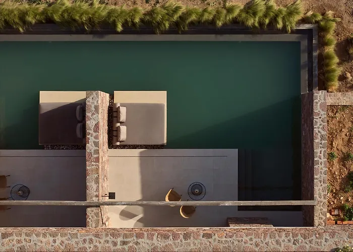 D3 Milos Plaka (Milos)