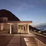 D3 Milos Hotel *